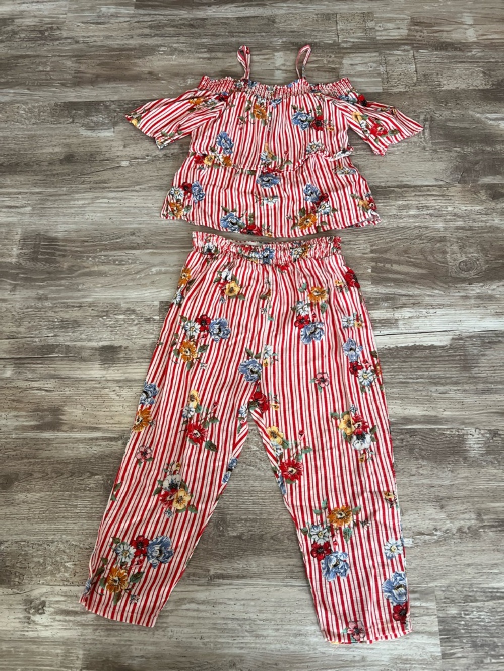 Girls Art Class 2 Piece Outfit Size 6-8